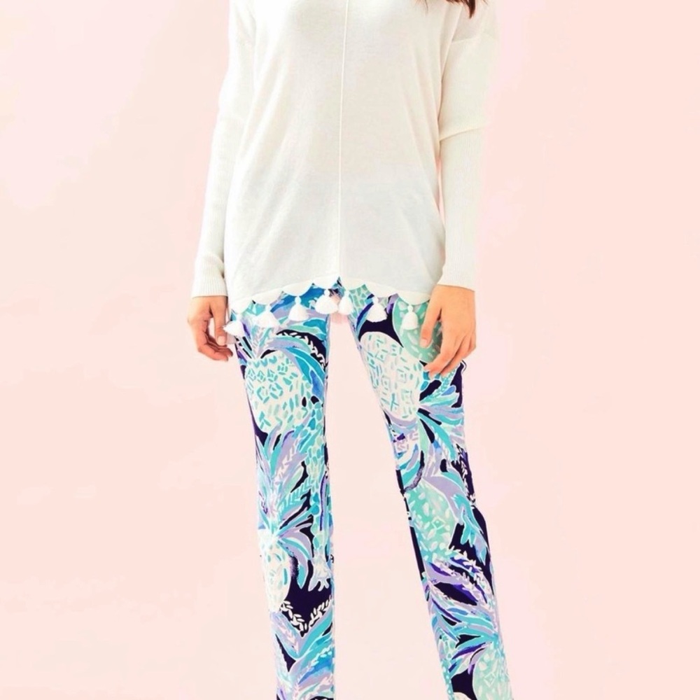 Lilly Pulitzer Martine Tassel V-Neck Sweater Ribbed Sleeves Gray Size Small - Picture 3 of 13